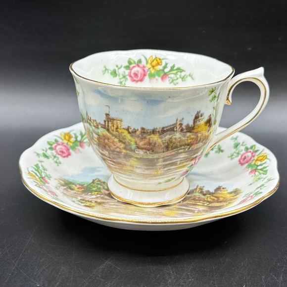 Royal Albert Traditional British Songs Series Land of Hope and Glory Tea Cup Set - Picture 1 of 5